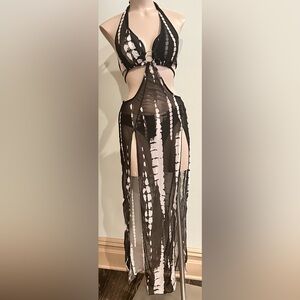 Size US Small great condition multi tone black/white mix 3 pieces swimsuit.